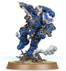 Primaris Lieutenant in Reiver Armour